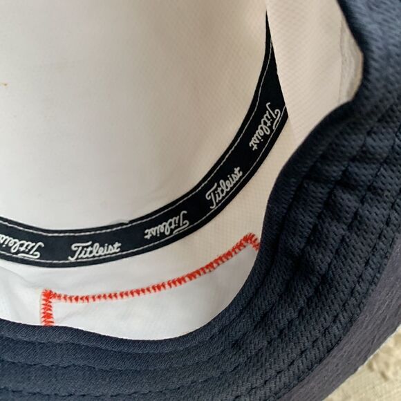 Golf Titleist Hat Performance Bucket White Embroidered Sun Cap - Picture 3 of 7